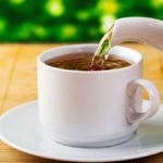 Perché bere almeno una tazza di tè al giorno