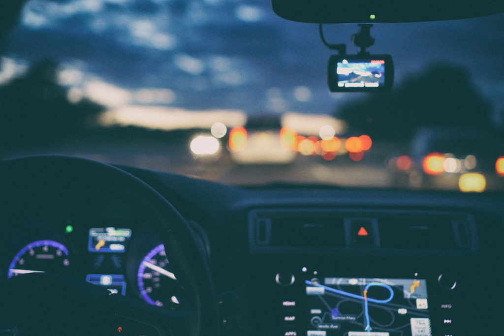 cellulare-auto-concessionaria-auto-pavia