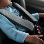 Bambini. Dispositivi di sicurezza nelle auto: cosa cambia