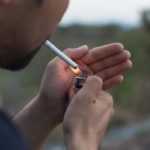 Dal 2019 vita sempre più dura per i fumatori in Svezia