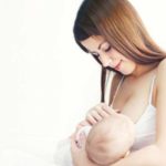 Allergici al latte materno: rimedi per mamma e neonato
