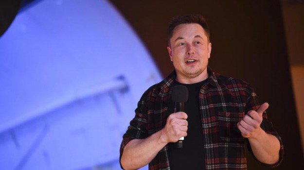 auto interamente autonome Musk