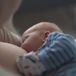 Allattare al seno aiuta a salvare vite umane