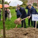 Mellin regala alle famiglie di Torino 3 mila alberi