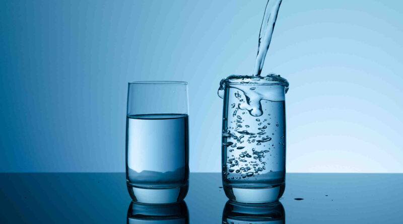 bere 8 bicchieri d’acqua al giorno