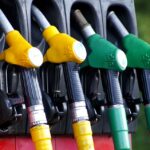 Consumare meno benzina: le regole da seguire