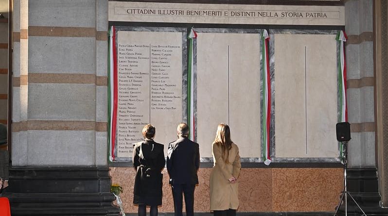 Iscritti 24 nuovi benemeriti al Famedio - ph comune milano