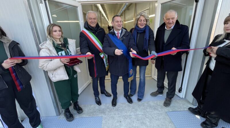 inaugurazione moduli scolastici Marino - ph città metropolitana Roma