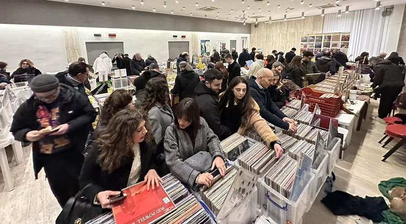 vinyl market